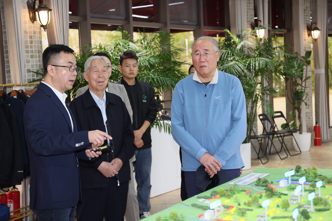 解振華領(lǐng)導一行蒞臨國家地下水污染防治試驗區（北京豐臺）地下水研究中心考察、調研、指導